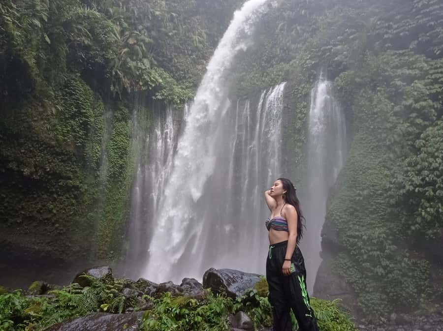 Lombok: Sendang Gile and Tiu Kelep Waterfalls Tour - Reaching Sendang Gile near Senaru