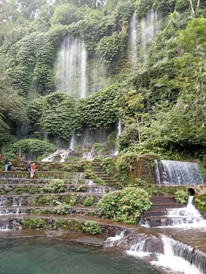 Lombok: White Water Rafting, Rice Terrace & Waterfall Tour - Walking through Lombok’s rice terraces
