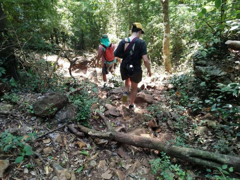 Luang Prabang Trekking LongLao to Kuang si falls full day - Ban Longlao and the valley trail