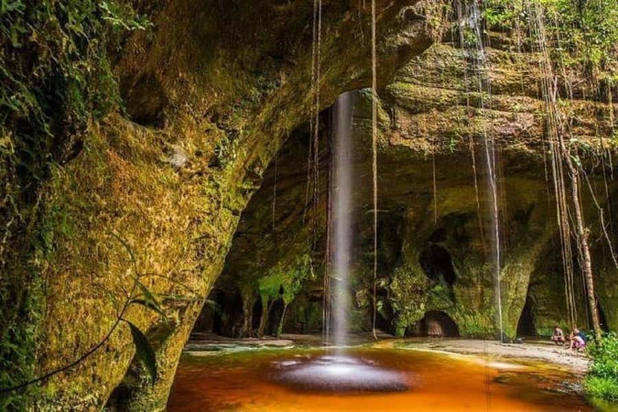 Manaus: Amazon Waterfalls Day Trip with Lunch - Cooling off at Judéia Cave