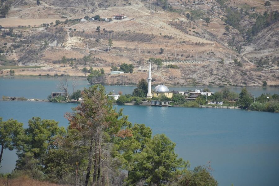 Manavgat: Guided Aqueduct, Waterfall & Green Lake Tour - Green Lake and the Oymapınar Dam views