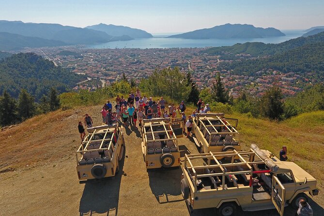 Marmaris: Jeep Safari, Turgut Waterfall, Jesus Beach w/Lunch - The water fight nobody should mistake for a quiet safari