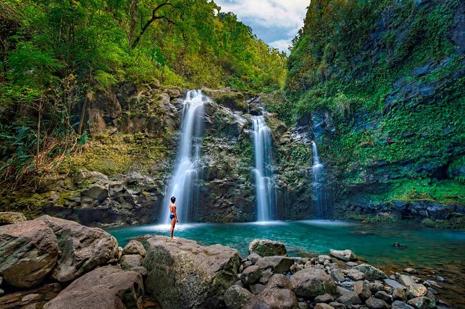 Maui: Famous Road to Hana Waterfalls and Lunch by Mercedes Van - The early start and the first turn toward Paʻia