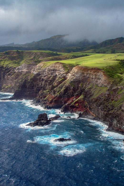 Maui: Waterfalls of West Maui and Molokai Helicopter Tour - Across the Pailolo Channel to Molokai