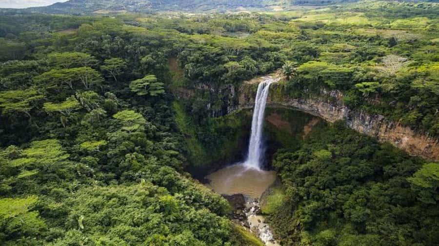 Mauritius: Chamarel 7 Colours & Waterfalls, South-West Tour - Seven Coloured Earth is unusual, but weather matters