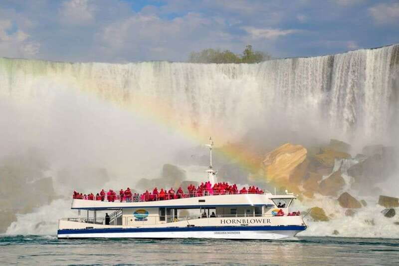 Mississauga: Niagara Falls Day Tours with Boat and Lunch - Key points at a glance