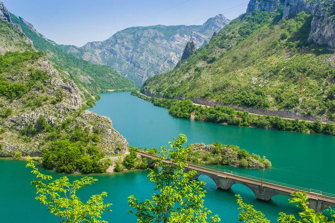 Mostar,Kravica Waterfall,Blagaj,Počitelj - Day Tour from Sarajevo - Mostar Old Bridge and the old town
