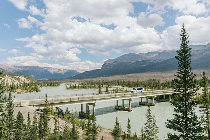 Mountain Lakes and Waterfalls - roundtrip from Calgary - Moraine Lake in the Valley of the Ten Peaks