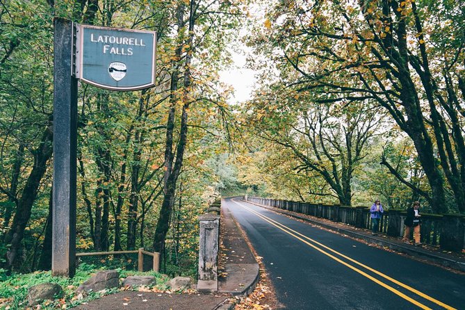 Multnomah Falls and Columbia River Gorge Waterfalls Tour Morning - Vista House brings history and wide views