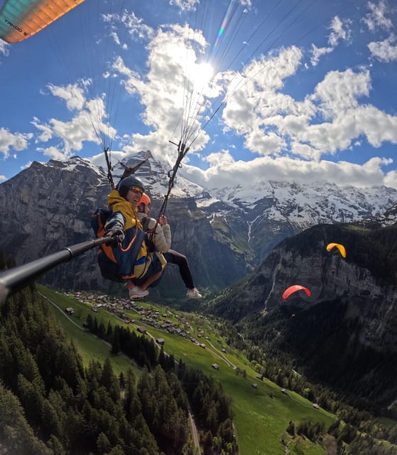 Mürren: Paragliding over Lauterbrunnen Cliffs and Waterfalls - The Landing at Stechelberg