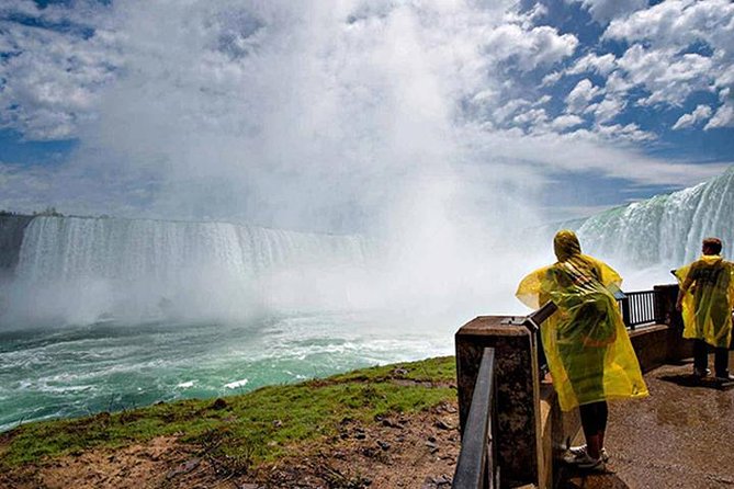 Niagara Falls Canada 3-Hour Tour w/Boat & Behind the Falls - Guides can make the fast schedule work