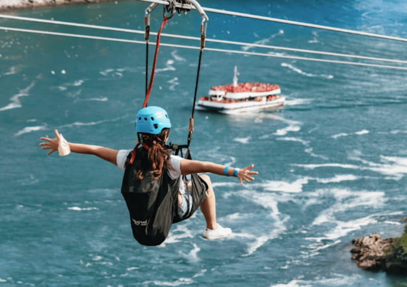 Niagara Falls, Canada: Early Bird Zip Line to The Falls - The view from above the Niagara River Gorge