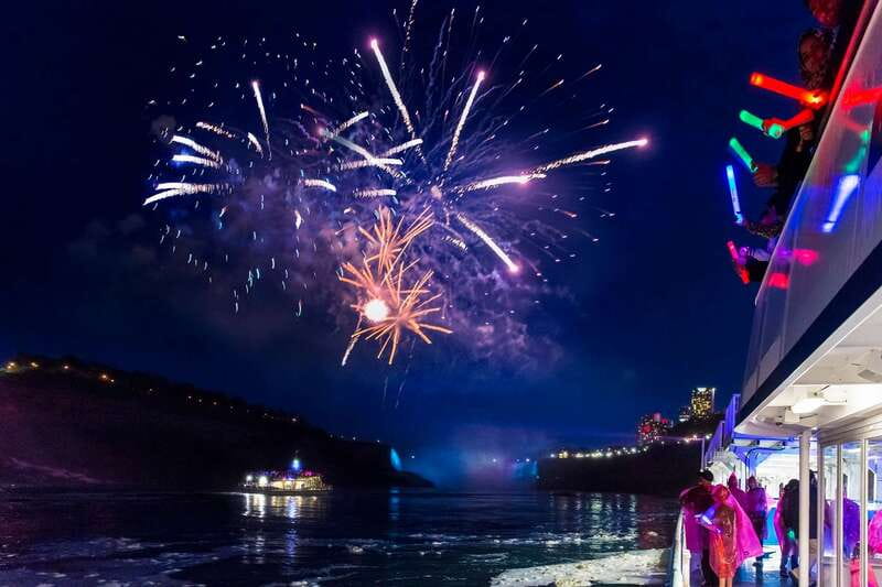 Niagara Falls, Canada: Evening Fireworks Cruise - The Riverside Patio is a waiting area, not a destination