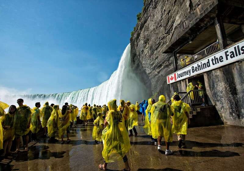 Niagara Falls, Canada: Sightseeing Tour with Boat Ride - Voyage to the Falls puts you in the spray