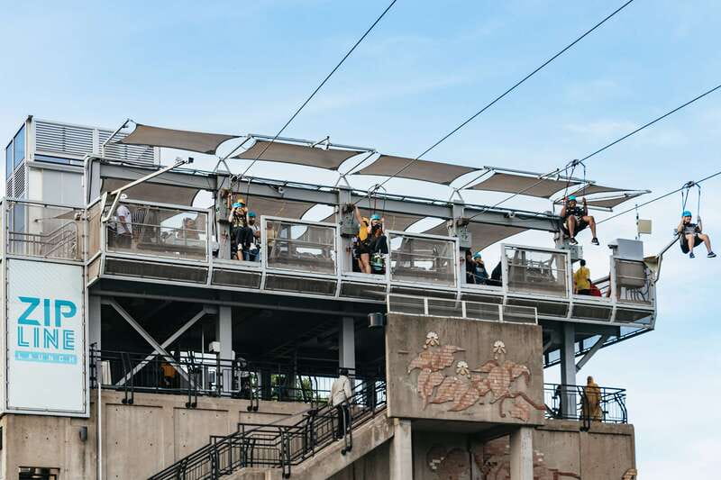 Niagara Falls, Canada: Zipline to The Falls - The landing deck and the sudden stop