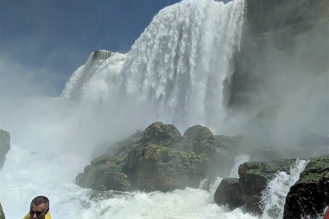 Niagara Falls Canadian Side Tour and Maid of the Mist Boat Ride Option - Canadian Horseshoe Falls and Table Rock