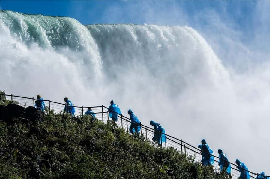Niagara Falls, Corning, Finger Lakes 2 Day Tour from NYC - Watkins Glen and the Finger Lakes, when the park is open