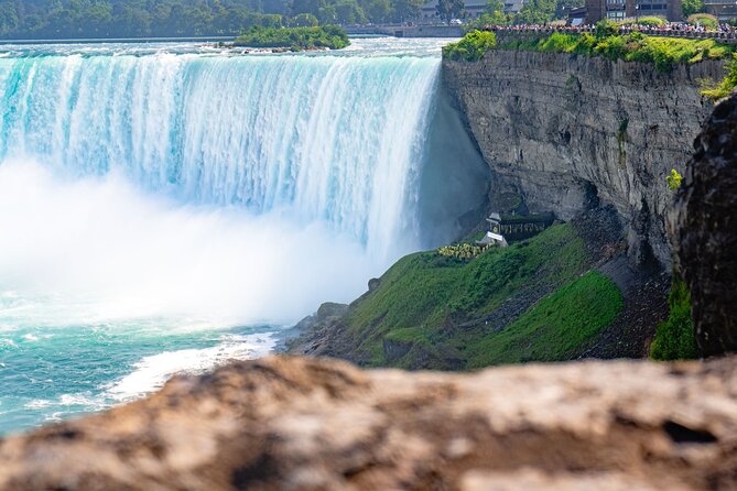 Niagara Falls Day Tour from Toronto and Skip the Line Boat Cruise - The Niagara Parkway, Whirlpool, and Floral Clock