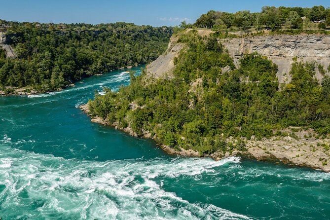 Niagara Falls Day Tour from Toronto with Boat Cruise and Lunch - Niagara-on-the-Lake in one carefully planned hour