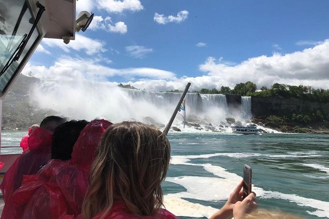 Niagara Falls Day Tour from Toronto - Meeting at Ripley’s Aquarium at 8:00 am