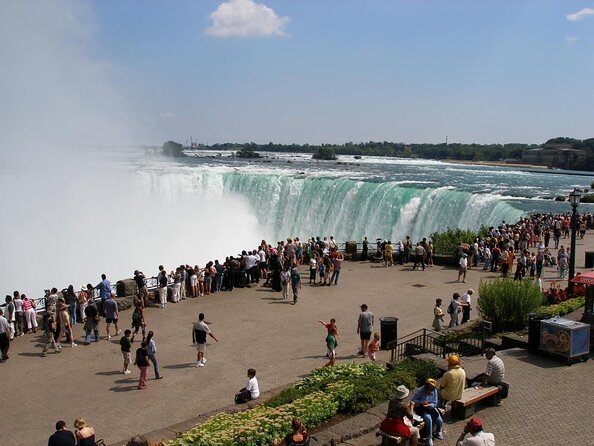 Niagara Falls Day Tour Includes Boat Cruise, Winery Stop & Lunch - Five things to know before booking