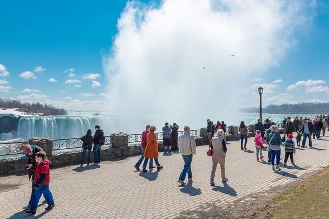 Niagara Falls Day Tour Includes Boat Cruise, Winery Stop & Lunch - Why this Toronto departure works