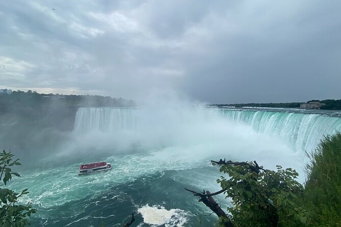 Niagara Falls Day Tour Includes Boat Cruise, Winery Stop & Lunch - Niagara-on-the-Lake: charm in a short visit