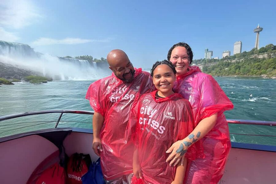 Niagara Falls Exclusive Walking Tour: Voyage to the Falls - Riding the Falls Incline Railway downhill