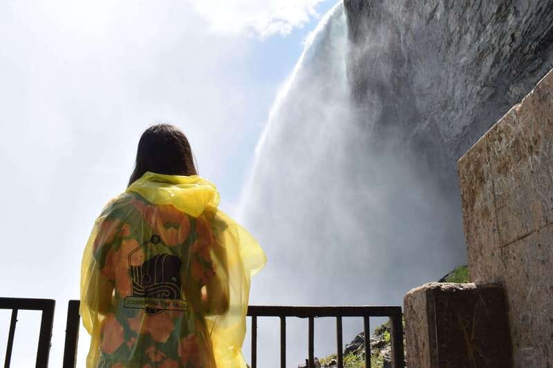 Niagara Falls from Toronto: Skip-the-Line Boat, Tower & JBF - The Niagara Parkway opens the day