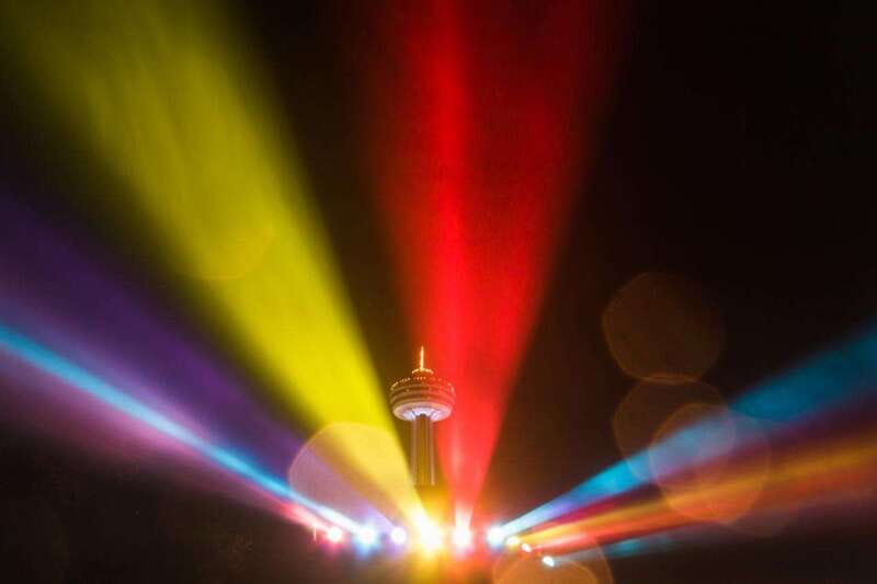 Niagara Falls: Night Tour w/ 3 Course Dinner & Light Show - Dinner at Table Rock House Restaurant
