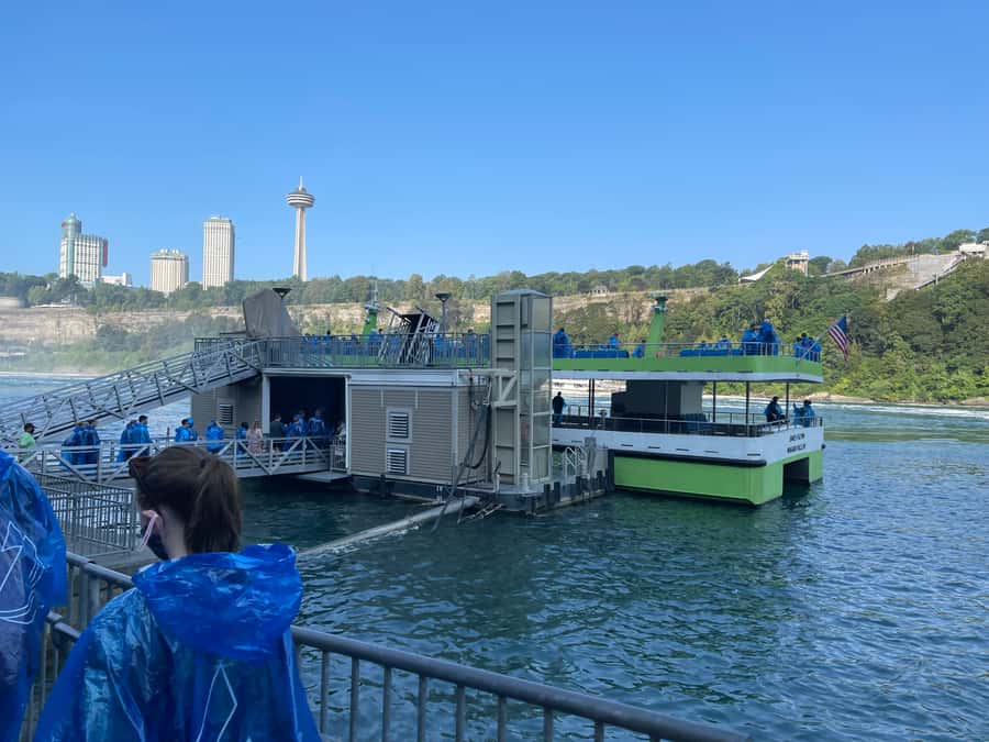 Niagara Falls, NY: Maid of the Mist Boat and Walking Tour - Why this Niagara Falls combination works