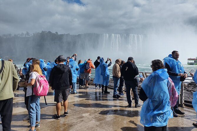 Niagara Falls Private Custom Tour from Toronto Area - Seeing Niagara Falls From the Canadian Side