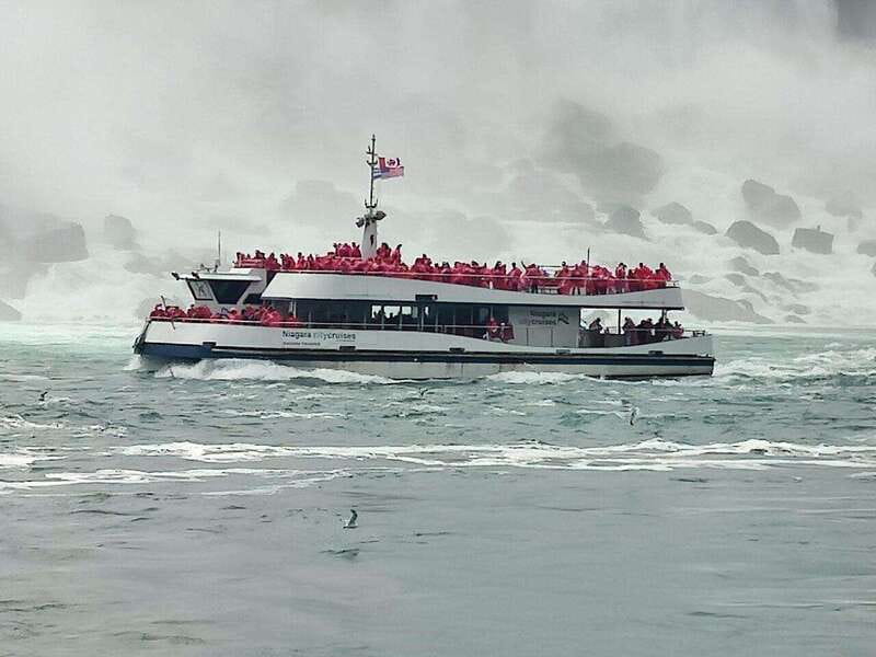 Niagara Falls Tour: Boat Ride, Journey Behind Falls and more - Timing, weather, and what to bring