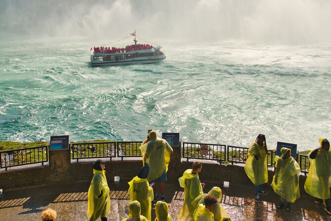 Niagara Falls Tour: Boat Ride, Journey Behind The Falls and more - How good is the guide service?