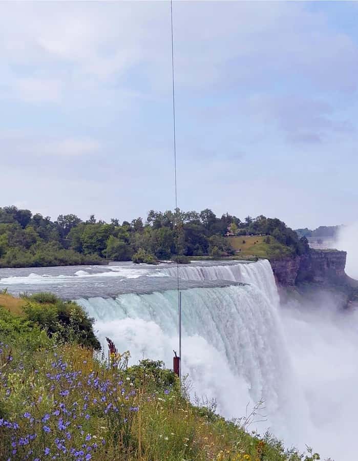 Niagara Falls Tour from New York City - Breakfast and the first look at Niagara
