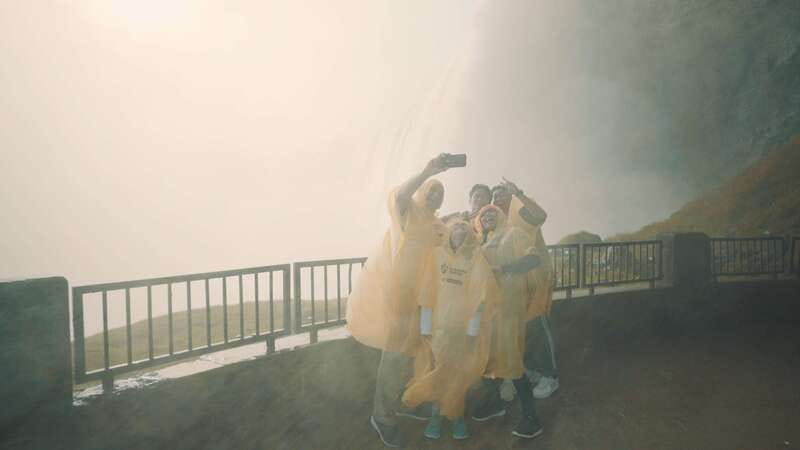 Niagara Falls: US & Canada Full-Day Tour & Lunch - The Canadian driving tour adds context between attractions
