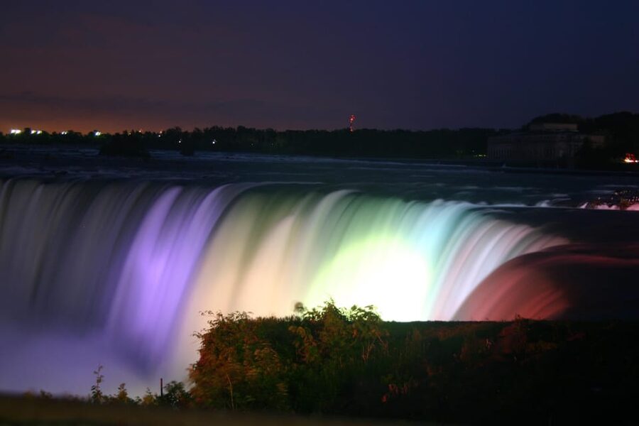 Niagara Falls(US side) 2-Day Trip from Boston - What the $49 price really means