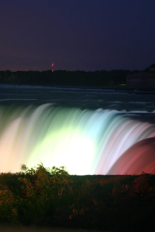 Niagara Falls(US side) 2-Day Trip from Boston - Should you book the Boston to Niagara Falls tour?