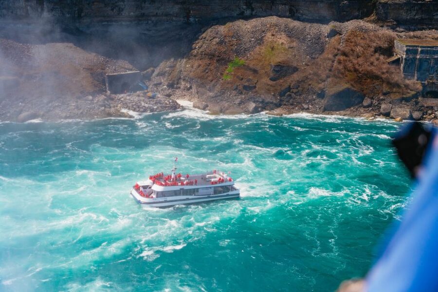 Niagara Falls, USA: American Tour & Maid of The Mist - Observation Tower: your first high view