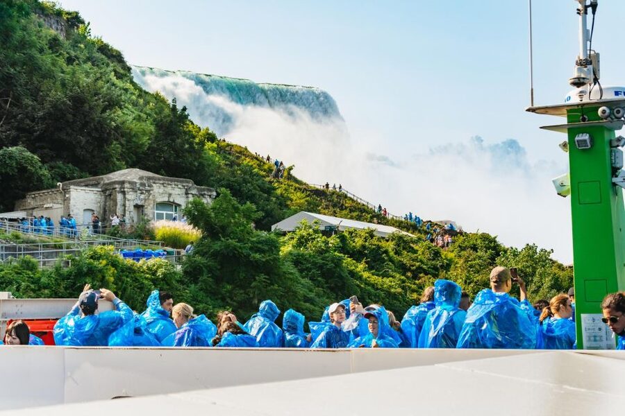 Niagara Falls USA: Cave of the Winds & Maid of the Mist Ride - Luna Island and Bridal Veil Falls