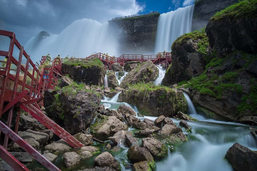 Niagara Falls USA: Day/Night Tour with Light Show & Boat - The evening illumination and seasonal fireworks