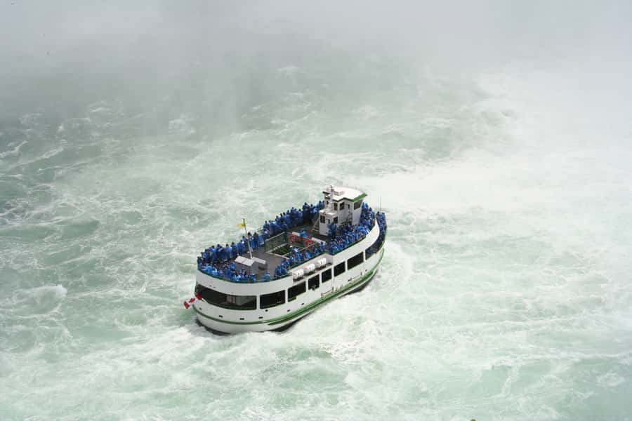 Niagara Falls USA: Day/Night Tour with Light Show & Boat - The guide factor: Mark, Jimmy, Serena, and the rest