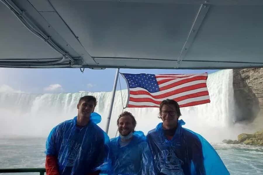 Niagara Falls, USA: Guided Tour with Maid of the Mist Cruise - Key points at a glance