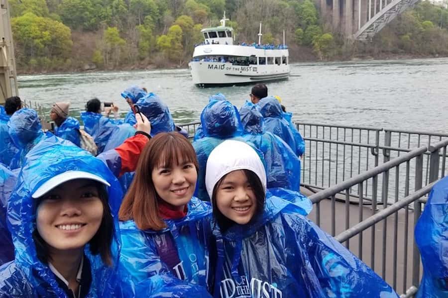 Niagara Falls, USA: Guided Tour with Maid of the Mist Cruise - Who should book this Niagara Falls tour?