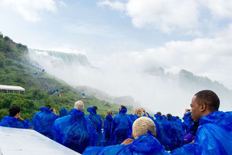 Niagara Falls, USA: Maid of Mist & Cave of Winds Combo Tour - Is this a good tour for families?
