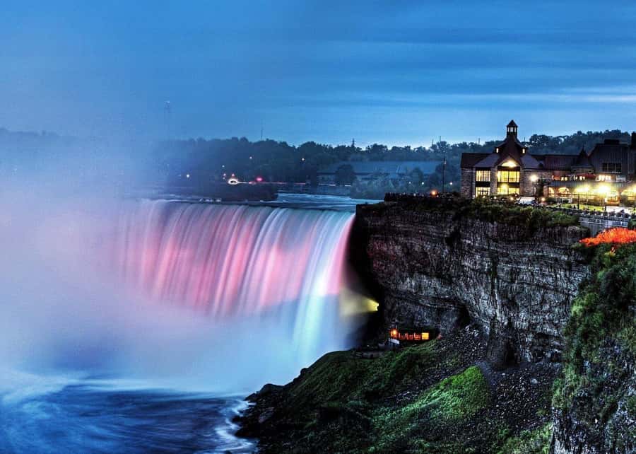 Niagara Falls, USA: Nightlight Experience with Fireworks - Who will get the most from this tour