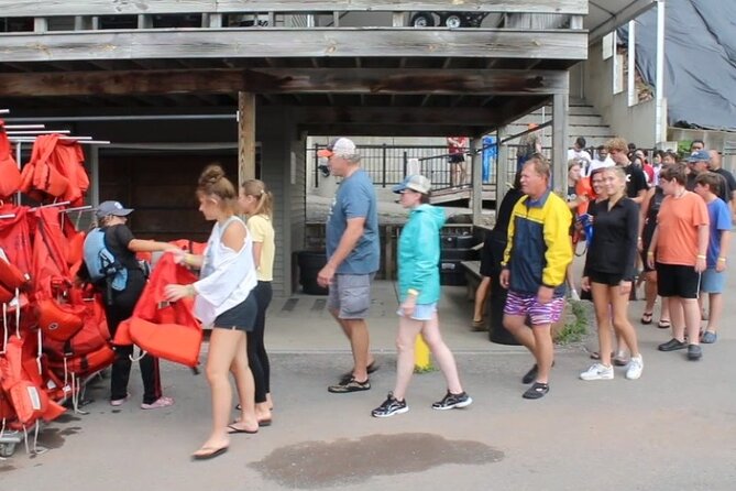 Niagara Falls USA, Open-Top (Wet) Jet Boat Tour - How wet is the Wet Jet?