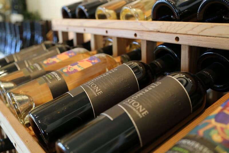 Niagara Falls: Winter Niagara Wine Tour with Transportation - Why this Niagara wine tour makes sense
