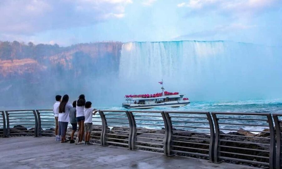 Niagara Parks: Power Pass + Falls Incline Railway - The 180-foot descent into the Tailrace Tunnel