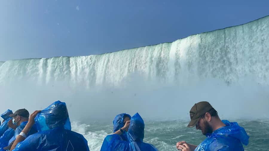 Niagra Falls, USA Side: Boat, Cave and Shuttle pass Tour - What the $95 Niagara Falls package really includes